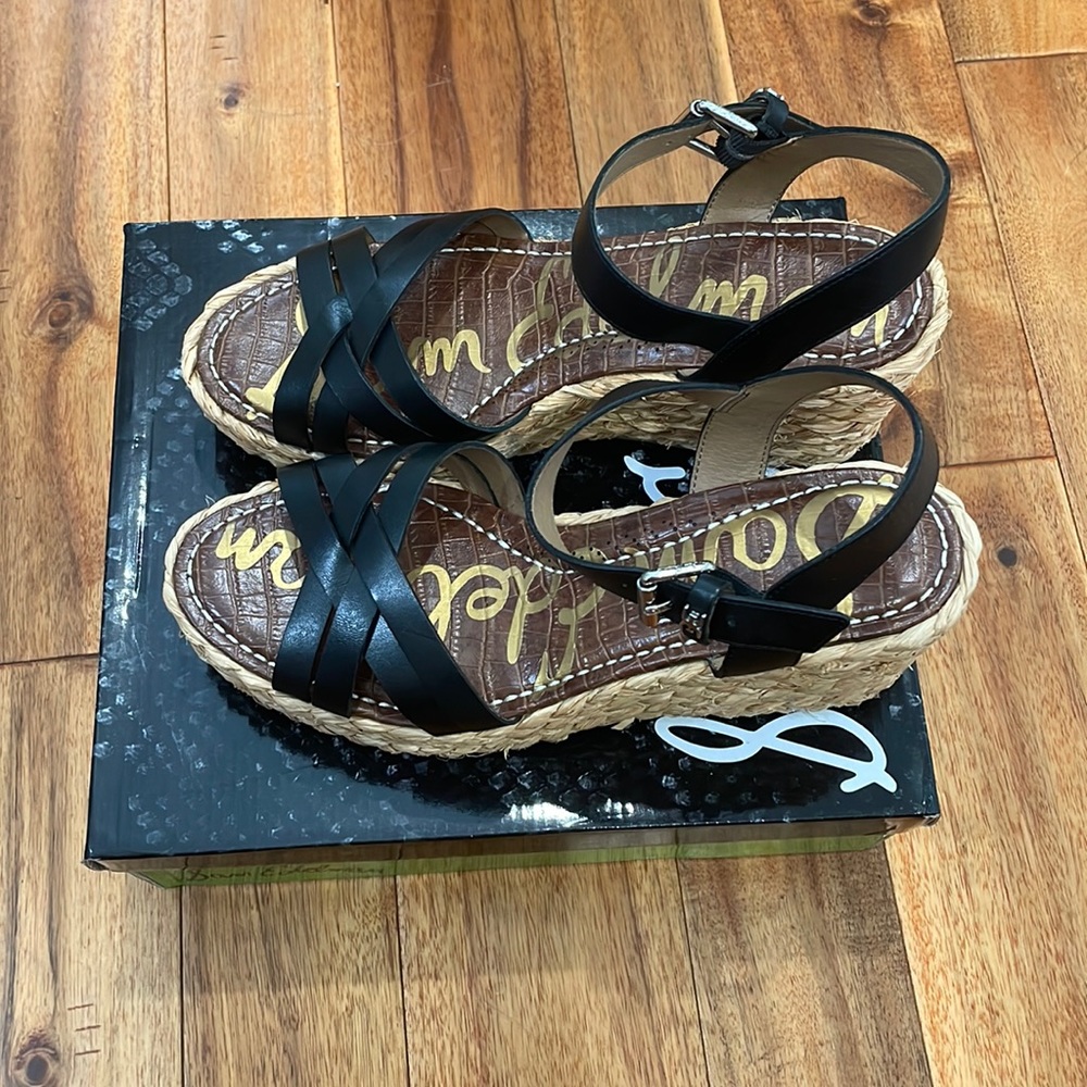 NIB Sam Edelman Darline Espadrilles in black leather. Size 10